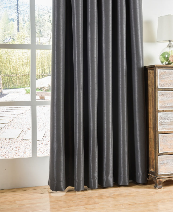 Nolight Onyx - 100% Blockout Lined Curtains